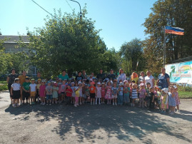 Очень радостно, интересно и празднично начался новый учебный год в нашем детском саду! Очень радостно, интересно и празднично начался новый учебный год в нашем детском саду!.